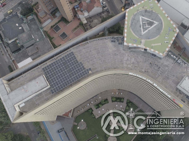Fabricación de pérgolas metálicas industriales para montaje de paneles solares en Bogotá, Colombia. Montajes, Ingeniería y Construcción. MIC SAS