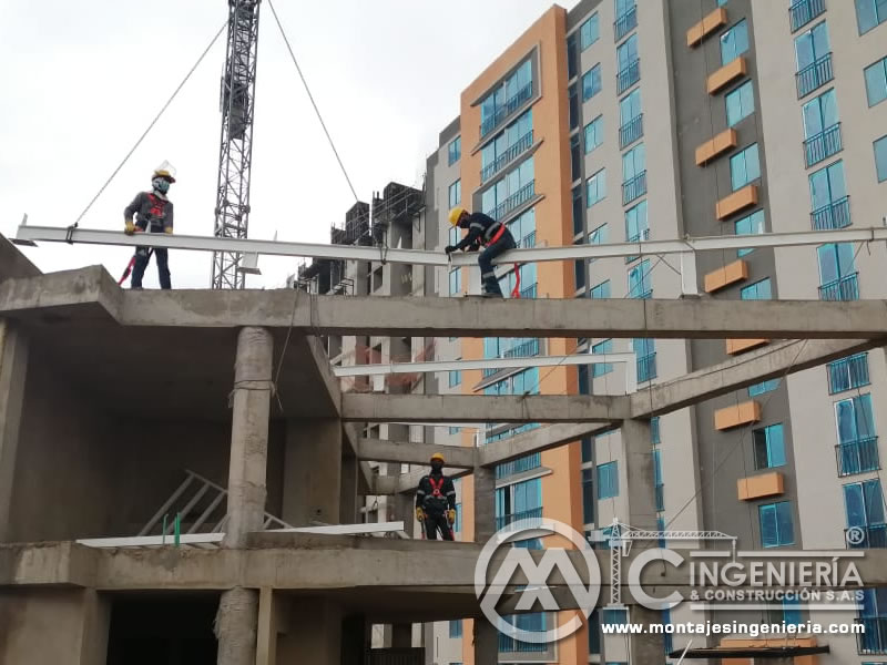Construcción de distintos tipos de estructuras para edificaciones en obras de ingeniería civil en concreto y acero en Bogotá, Colombia. Montajes, Ingeniería y Construcción. MIC SAS