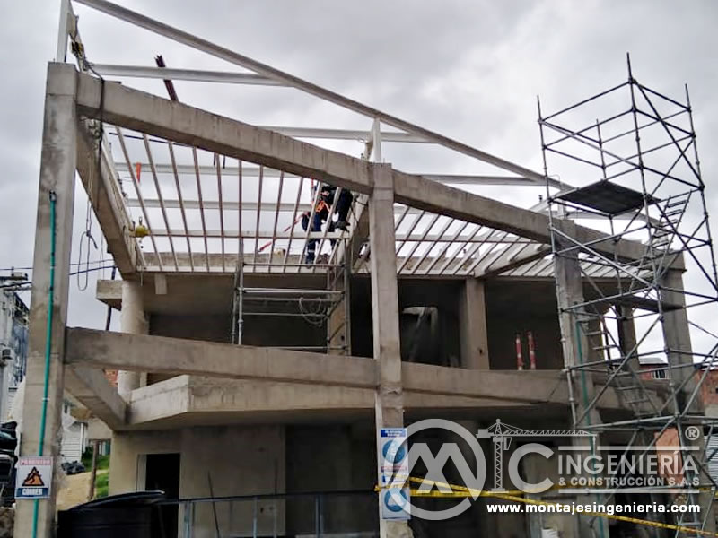 Estructuras en acero para montajes industriales en construcciones de porterías y salones comunales de conjuntos residenciales en Bogotá, Colombia. Montajes, Ingeniería y Construcción. MIC SAS