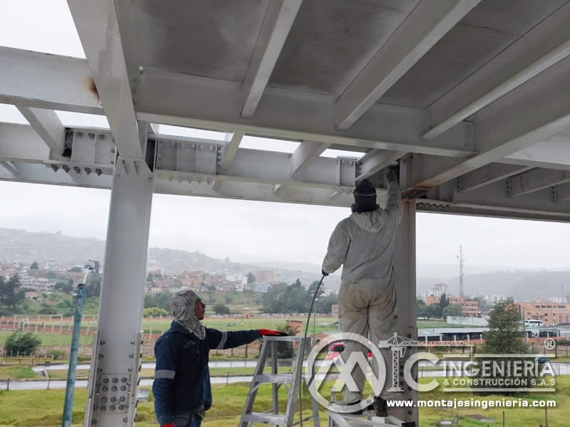 Diseño estructural y tipos de estructuras para el montaje de techos industriales en Bogotá, Colombia. Montajes, Ingeniería y Construcción. MIC SAS.