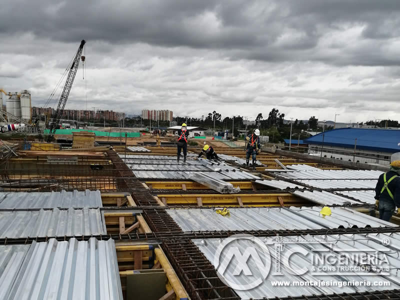 Estructuras metálicas para techos y construcciones en concreto en Bogotá, Colombia. Montajes, Ingeniería y Construcción. MIC SAS