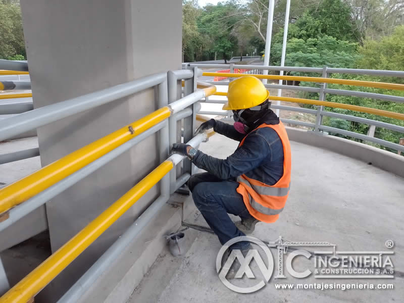 Estructuras Metálicas para Puentes Peatonales. Diseño, Reparación y Mantenimiento en Bogotá, Colombia. Montajes, Ingeniería y Construcción. MIC SAS.