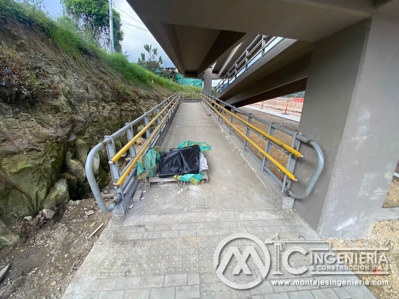Diseño seguro de puentes peatonales en Bogotá, Colombia. Montajes, Ingeniería y Construcción. MIC SAS.