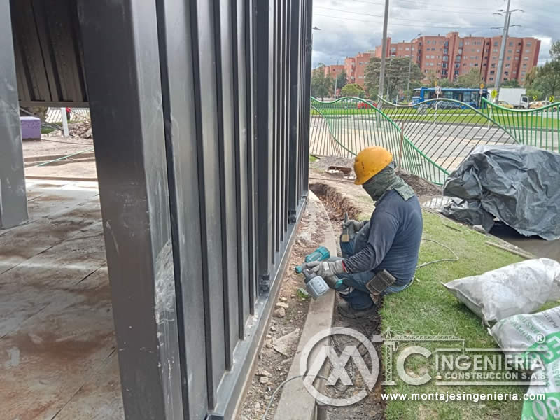 Mantenimiento preventivo garantizado en módulos metálicos comerciales en Bogotá, Colombia. Montajes, Ingeniería y Construcción. MIC SAS.