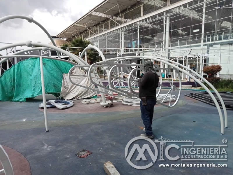 Componentes metálicos y estructuras en acero para parques infantiles en Bogotá, Colombia. Montajes, Ingeniería y Construcción. MIC SAS.