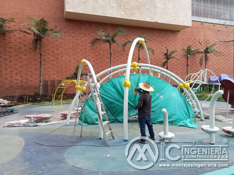 Componentes metálicos y estructuras en acero para parques infantiles en Bogotá, Colombia. Montajes, Ingeniería y Construcción. MIC SAS.