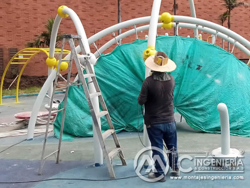 Componentes metálicos y estructuras en acero para parques infantiles en Bogotá, Colombia. Montajes, Ingeniería y Construcción. MIC SAS.