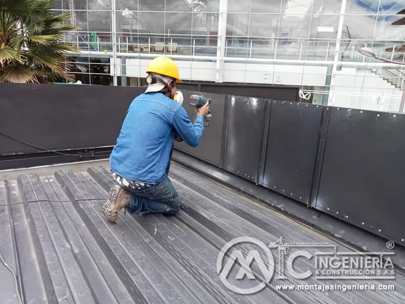 Estructura metálica personalizada para módulos y locales comerciales en Bogotá, Colombia. Montajes, Ingeniería y Construcción. MIC SAS.