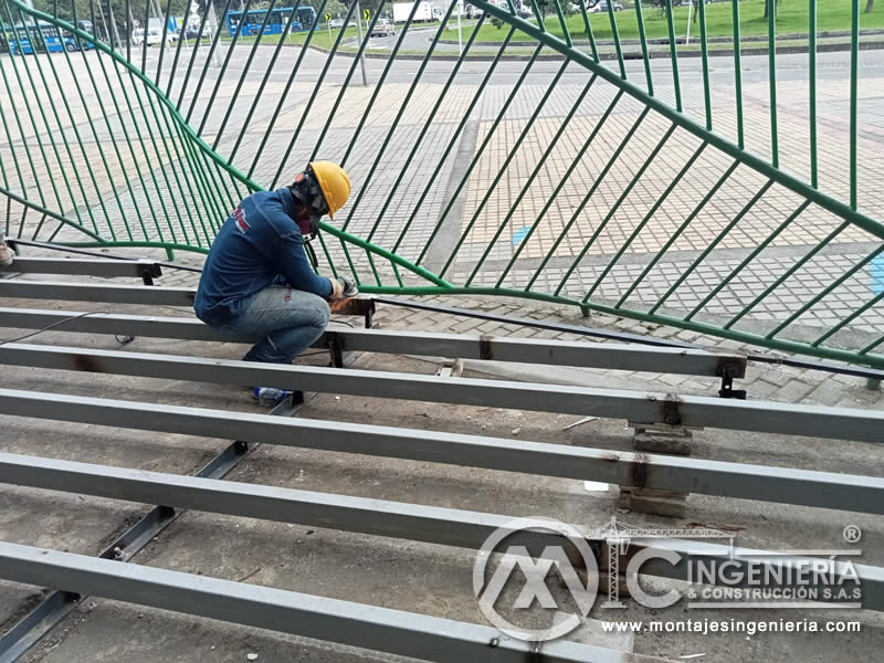 Estructuras metálicas en acero para pisos industriales de alto tráfico en Bogotá, Colombia. Montajes, Ingeniería y Construcción. MIC SAS.