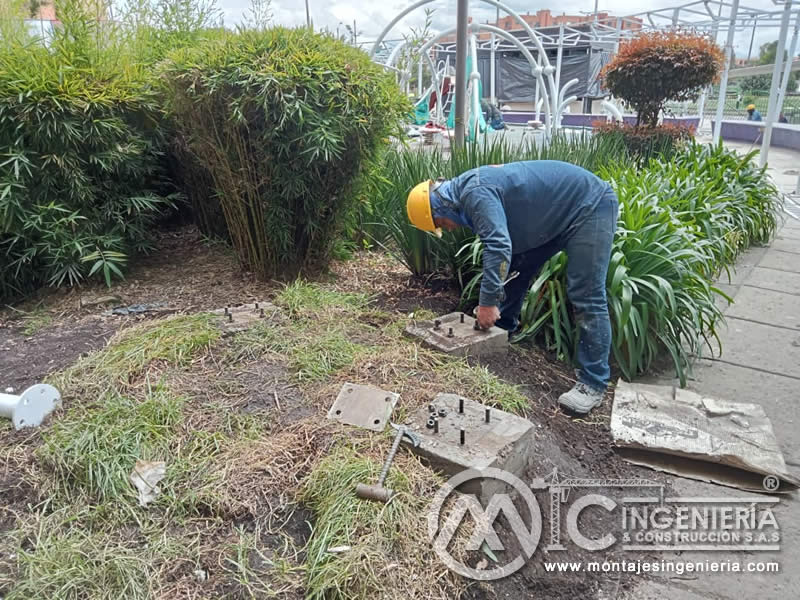 Estructuras metálicas para módulos comerciales resistentes y duraderos en Bogotá, Colombia.. Montajes, Ingeniería y Construcción. MIC SAS.