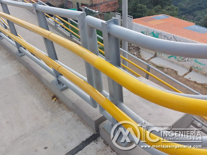 Componentes en acero para puentes peatonales modulares en Bogotá, Colombia. Montajes, Ingeniería y Construcción. MIC SAS.