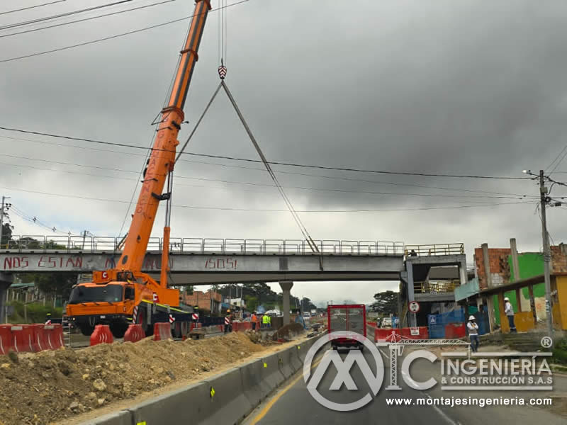 Componentes metálicos para puentes peatonales resistentes en Bogotá, Colombia. Montajes, Ingeniería y Construcción. MIC SAS.