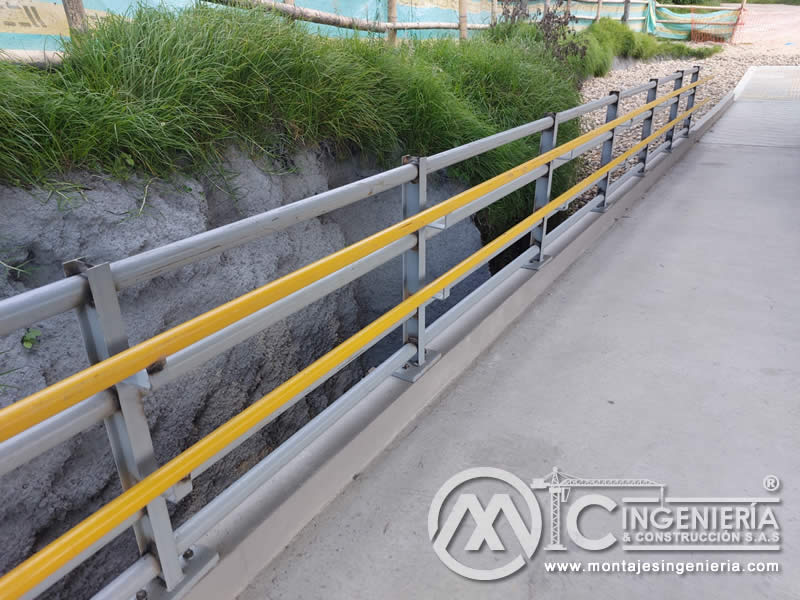 Construcción de puentes peatonales metálicos resistentes en Bogotá, Colombia. Montajes, Ingeniería y Construcción. MIC SAS.