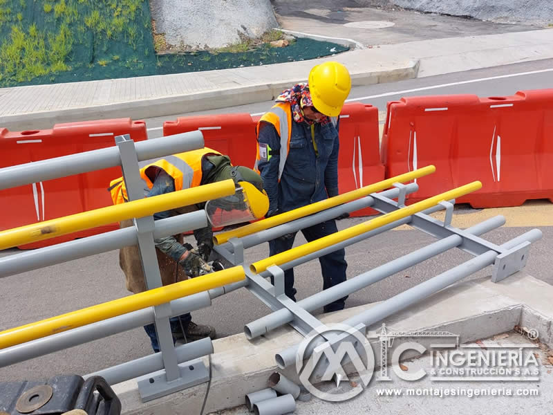 Construcción de puentes peatonales y estructuras metálicas en Bogotá, Colombia. Montajes, Ingeniería y Construcción. MIC SAS.