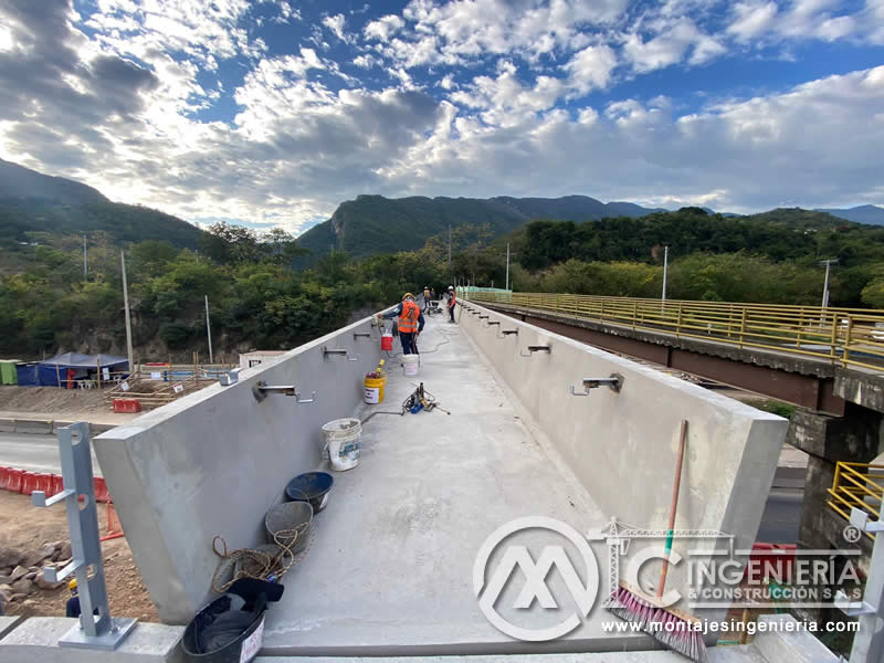 Construcción de puentes peatonales y estructuras metálicas en Bogotá, Colombia. Montajes, Ingeniería y Construcción. MIC SAS.