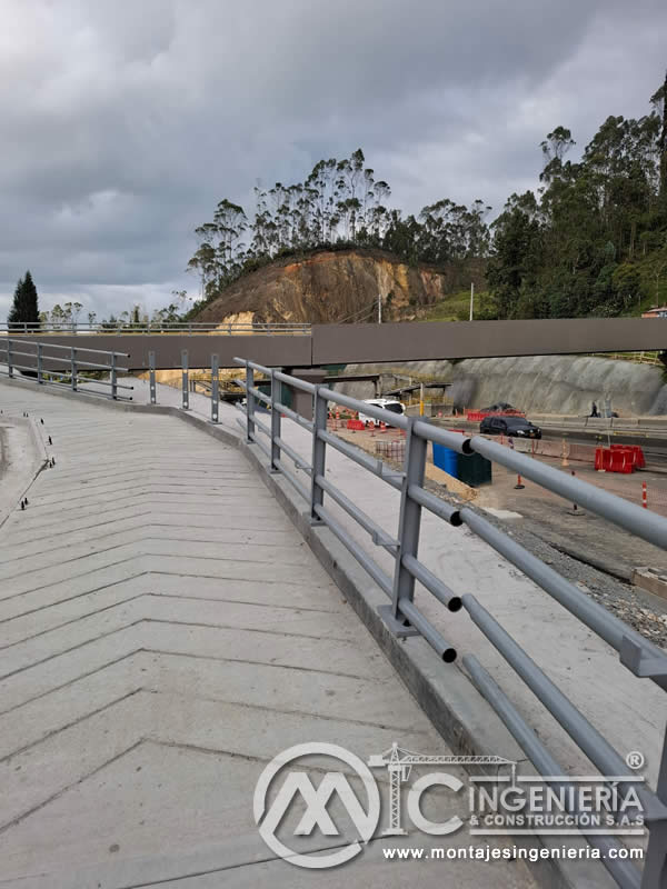 Construcción de puentes peatonales seguros y accesibles para todos en Bogotá, Colombia. Montajes, Ingeniería y Construcción. MIC SAS. Construcción de puentes peatonales seguros y accesibles para todos en Bogotá, Colombia. Montajes, Ingeniería y Construcción. MIC SAS.