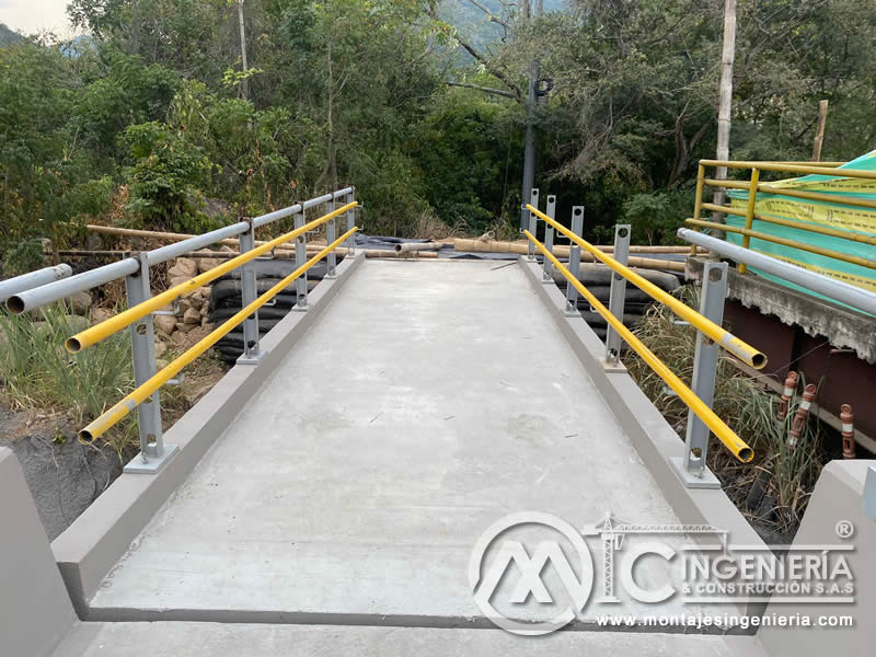 Construcción de puentes peatonales seguros y accesibles para todos en Bogotá, Colombia. Montajes, Ingeniería y Construcción. MIC SAS. Construcción de puentes peatonales seguros y accesibles para todos en Bogotá, Colombia. Montajes, Ingeniería y Construcción. MIC SAS.