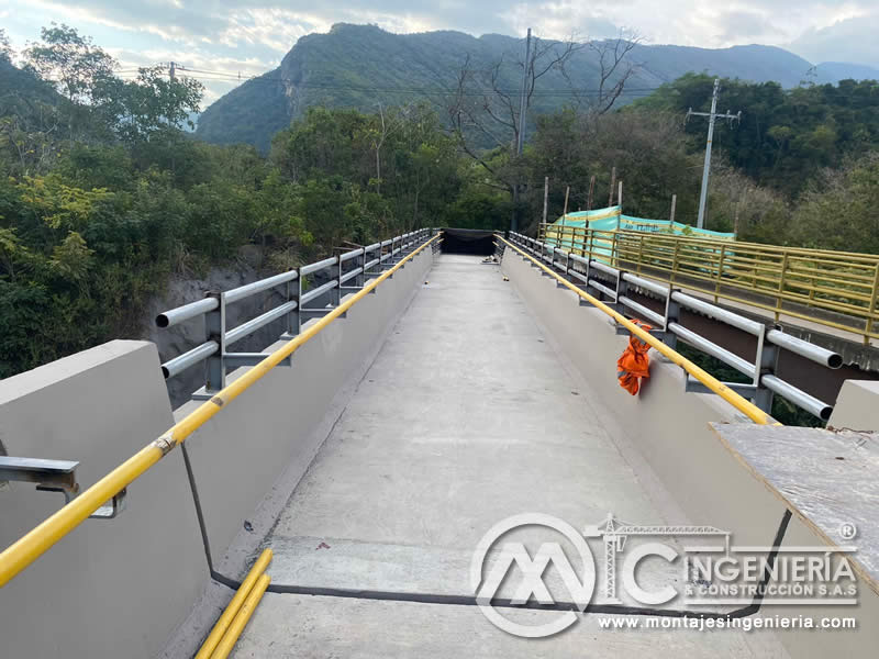 Construcción de puentes peatonales seguros y accesibles para todos en Bogotá, Colombia. Montajes, Ingeniería y Construcción. MIC SAS. Construcción de puentes peatonales seguros y accesibles para todos en Bogotá, Colombia. Montajes, Ingeniería y Construcción. MIC SAS.