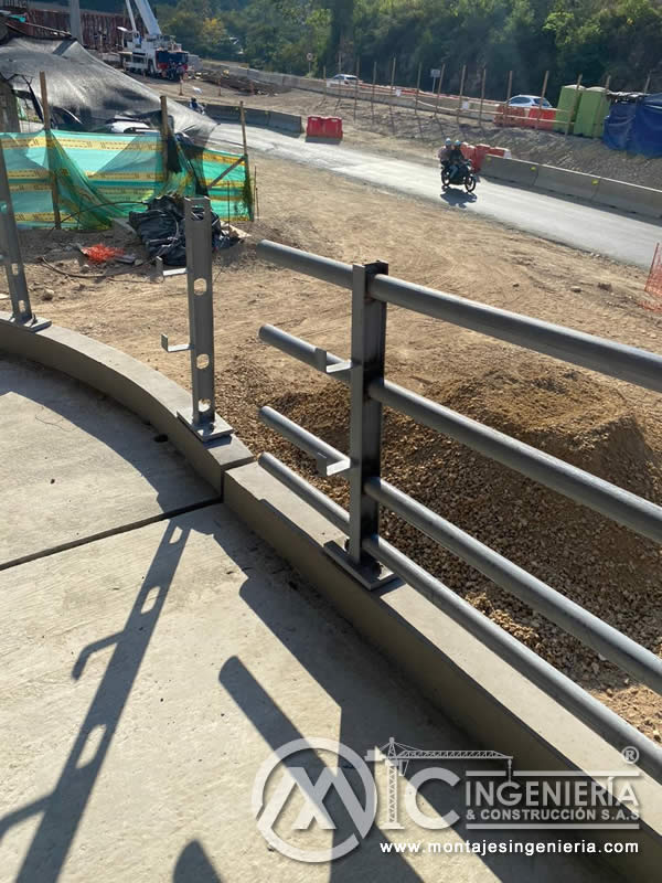 Construcción de puentes peatonales seguros y accesibles para todos en Bogotá, Colombia. Montajes, Ingeniería y Construcción. MIC SAS. Construcción de puentes peatonales seguros y accesibles para todos en Bogotá, Colombia. Montajes, Ingeniería y Construcción. MIC SAS.