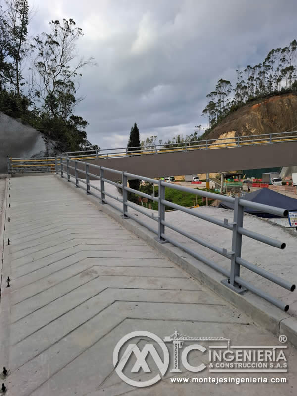Mantenimiento de puentes peatonales para garantizar su durabilidad en Bogotá, Colombia. Montajes, Ingeniería y Construcción. MIC SAS. Mantenimiento de puentes peatonales para garantizar su durabilidad en Bogotá, Colombia. Montajes, Ingeniería y Construcción. MIC SAS.