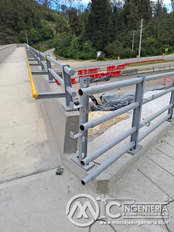 Montaje de estructuras metálicas para puentes y pasarelas peatonales en Bogotá, Colombia. Montajes, Ingeniería y Construcción. MIC SAS. Montaje de estructuras metálicas para puentes y pasarelas peatonales en Bogotá, Colombia. Montajes, Ingeniería y Construcción. MIC SAS.