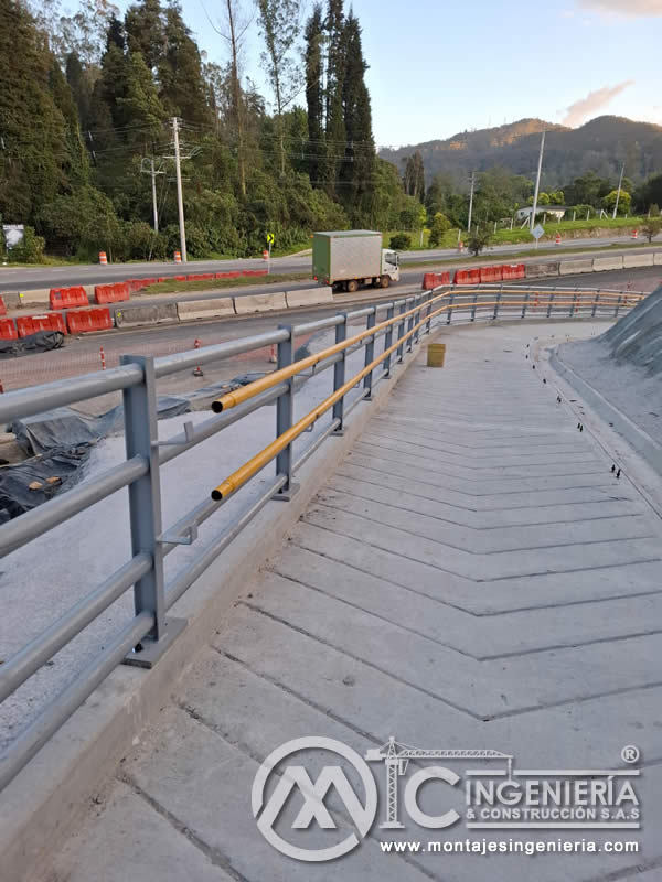 Montaje de estructuras metálicas para puentes y pasarelas peatonales en Bogotá, Colombia. Montajes, Ingeniería y Construcción. MIC SAS. Montaje de estructuras metálicas para puentes y pasarelas peatonales en Bogotá, Colombia. Montajes, Ingeniería y Construcción. MIC SAS.