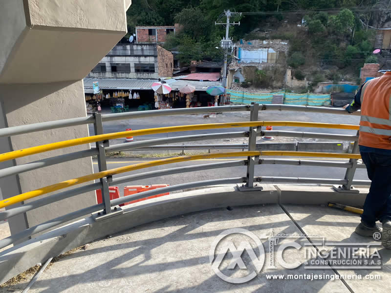 Montaje de estructuras metálicas para puentes y pasarelas peatonales en Bogotá, Colombia. Montajes, Ingeniería y Construcción. MIC SAS. Montaje de estructuras metálicas para puentes y pasarelas peatonales en Bogotá, Colombia. Montajes, Ingeniería y Construcción. MIC SAS.