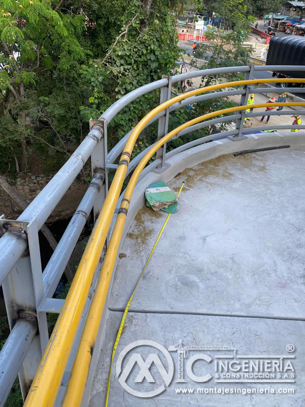 Construcción de puentes y pasarelas peatonales con materiales metálicos en Bogotá, Colombia. Montajes Ingeniería y Construcción. MIC SAS. Construcción de puentes y pasarelas peatonales con materiales metálicos en Bogotá, Colombia. Montajes Ingeniería y Construcción. MIC SAS.