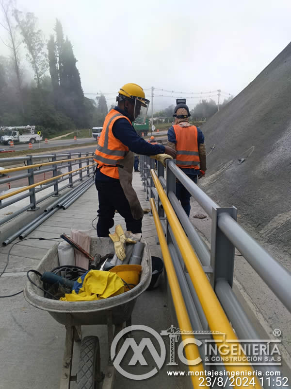 Construcción de puentes y pasarelas peatonales con materiales metálicos en Bogotá, Colombia. Montajes Ingeniería y Construcción. MIC SAS. Construcción de puentes y pasarelas peatonales con materiales metálicos en Bogotá, Colombia. Montajes Ingeniería y Construcción. MIC SAS.