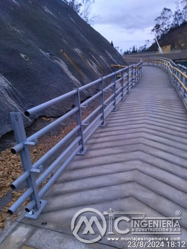 Construcción de puentes y pasarelas peatonales con materiales metálicos en Bogotá, Colombia. Montajes Ingeniería y Construcción. MIC SAS. Construcción de puentes y pasarelas peatonales con materiales metálicos en Bogotá, Colombia. Montajes Ingeniería y Construcción. MIC SAS.