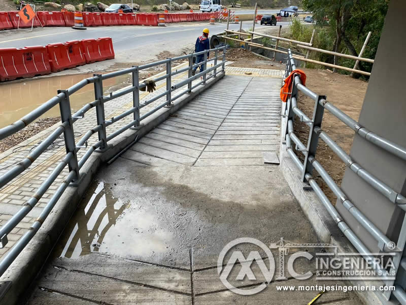Construcción de puentes y pasarelas peatonales con materiales metálicos en Bogotá, Colombia. Montajes Ingeniería y Construcción. MIC SAS. Construcción de puentes y pasarelas peatonales con materiales metálicos en Bogotá, Colombia. Montajes Ingeniería y Construcción. MIC SAS.