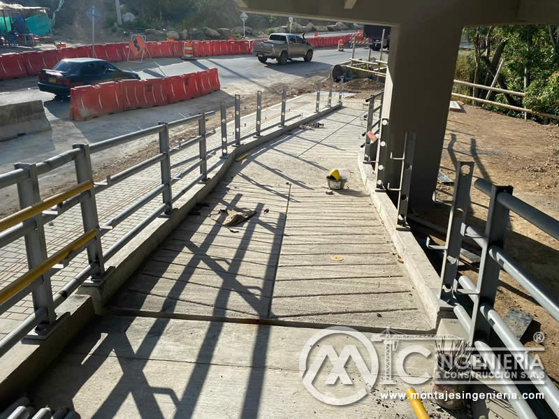 Construcción de puentes y pasarelas peatonales con materiales metálicos en Bogotá, Colombia. Montajes Ingeniería y Construcción. MIC SAS. Construcción de puentes y pasarelas peatonales con materiales metálicos en Bogotá, Colombia. Montajes Ingeniería y Construcción. MIC SAS.