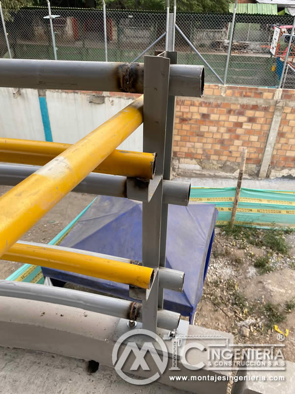 Durabilidad y resistencia en la construcción metálica de accesorios en puentes peatonales en Bogotá, Colombia. Montajes Ingeniería y Construcción. MIC SAS. Durabilidad y resistencia en la construcción metálica de accesorios en puentes peatonales en Bogotá, Colombia. Montajes Ingeniería y Construcción. MIC SAS.