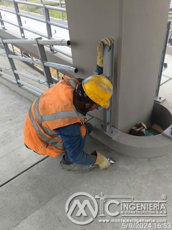 Durabilidad y resistencia en la construcción metálica de accesorios en puentes peatonales en Bogotá, Colombia. Montajes Ingeniería y Construcción. MIC SAS. Durabilidad y resistencia en la construcción metálica de accesorios en puentes peatonales en Bogotá, Colombia. Montajes Ingeniería y Construcción. MIC SAS.