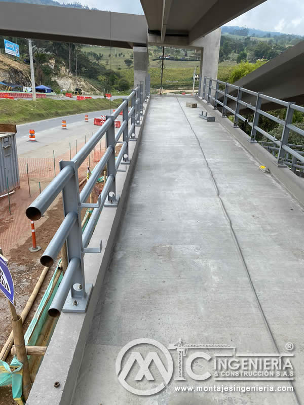 Ensamblaje y montaje de elementos metálicos para puentes y pasarelas peatonales en Bogotá, Colombia. Montajes Ingeniería y Construcción. MIC SAS. Ensamblaje y montaje de elementos metálicos para puentes y pasarelas peatonales en Bogotá, Colombia. Montajes Ingeniería y Construcción. MIC SAS.