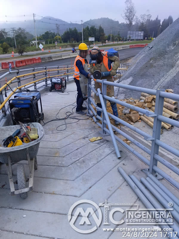 Ensamblaje y montaje de elementos metálicos para puentes y pasarelas peatonales en Bogotá, Colombia. Montajes Ingeniería y Construcción. MIC SAS. Ensamblaje y montaje de elementos metálicos para puentes y pasarelas peatonales en Bogotá, Colombia. Montajes Ingeniería y Construcción. MIC SAS.