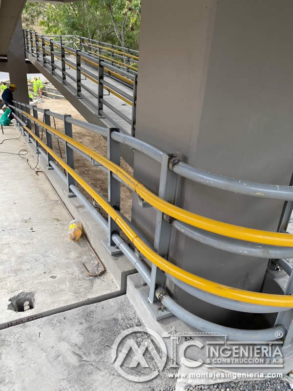 Reparación de daños y reforzamiento estructural metalico en puentes peatonales en Bogotá, Colombia. Montajes Ingeniería y Construcción. MIC SAS. Reparación de daños y reforzamiento estructural metalico en puentes peatonales en Bogotá, Colombia. Montajes Ingeniería y Construcción. MIC SAS.