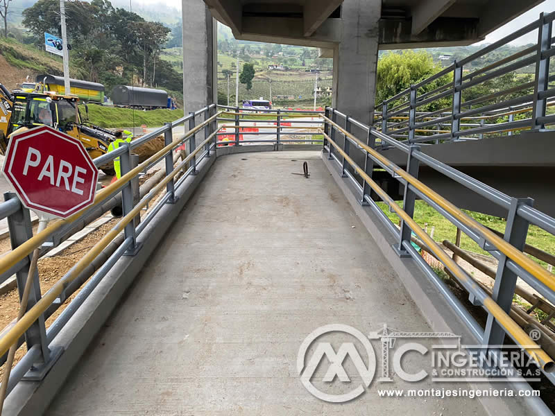 Acero estructural de alta calidad para puentes peatonales en avenidas principales en Bogotá, Colombia. Montajes, Ingeniería y Construcción. MIC SAS. Acero estructural de alta calidad para puentes peatonales en avenidas principales en Bogotá, Colombia. Montajes, Ingeniería y Construcción. MIC SAS.