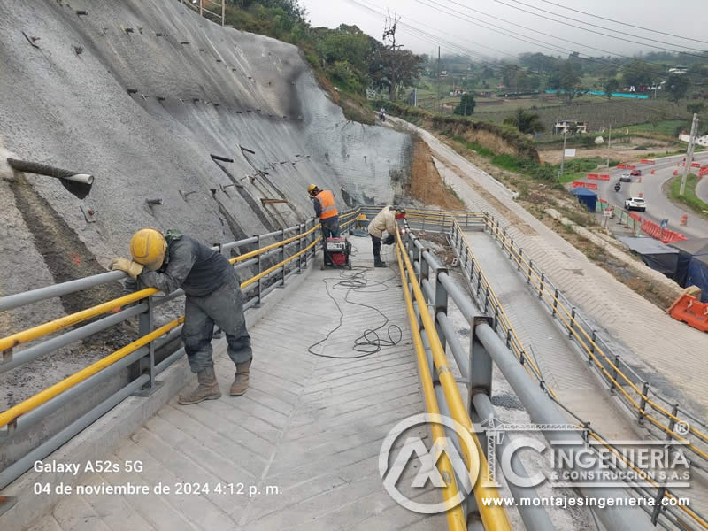Detalle de uniones estructurales de barandas en construcciones de hormigón para puentes en Bogotá, Colombia. Montajes, Ingeniería y Construcción. MIC SAS. Detalle de uniones estructurales de barandas en construcciones de hormigón para puentes en Bogotá, Colombia. Montajes, Ingeniería y Construcción. MIC SAS.