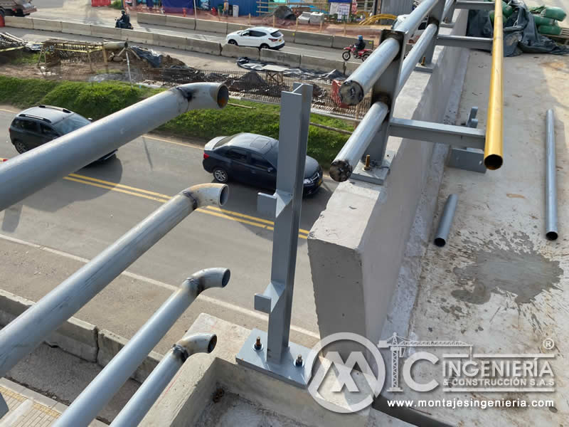 Uso de materiales metálicos en la construcción de puentes peatonales en Bogotá, Colombia. Montajes, Ingeniería y Construcción. MIC SAS. Uso de materiales metálicos en la construcción de puentes peatonales en Bogotá, Colombia. Montajes, Ingeniería y Construcción. MIC SAS.