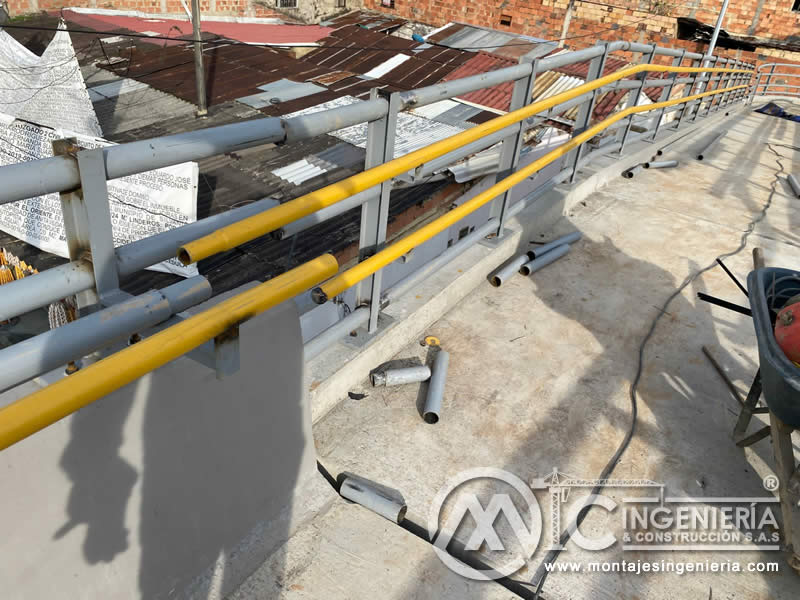 Uso de materiales metálicos en la construcción de puentes peatonales en Bogotá, Colombia. Montajes, Ingeniería y Construcción. MIC SAS. Uso de materiales metálicos en la construcción de puentes peatonales en Bogotá, Colombia. Montajes, Ingeniería y Construcción. MIC SAS.