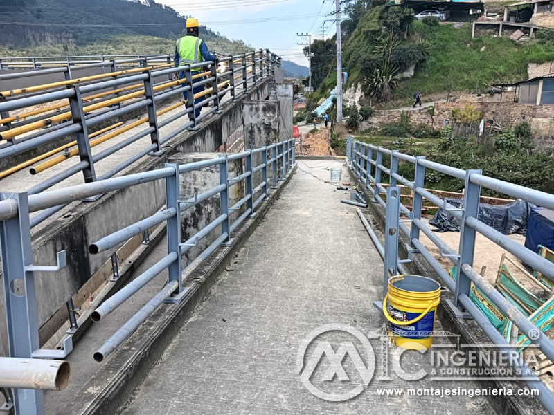 Accesorios metálicos para puentes peatonales, elementos clave en su estructura en Bogotá, Colombia. Montajes, Ingeniería y Construcción. MIC SAS. Accesorios metálicos para puentes peatonales, elementos clave en su estructura en Bogotá, Colombia. Montajes, Ingeniería y Construcción. MIC SAS.