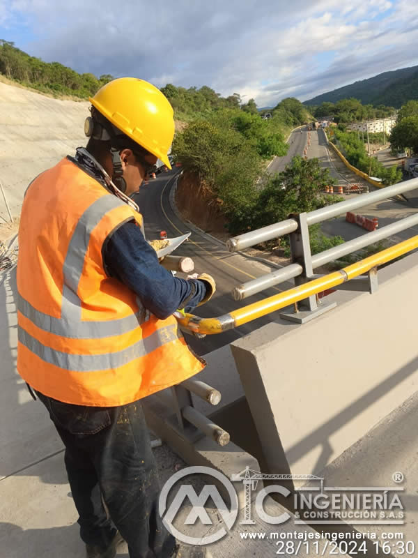 Acero de alta resistencia para puentes peatonales, material ideal en Bogotá, Colombia. Montajes, Ingeniería y Construcción. MIC SAS. Acero de alta resistencia para puentes peatonales, material ideal en Bogotá, Colombia. Montajes, Ingeniería y Construcción. MIC SAS.