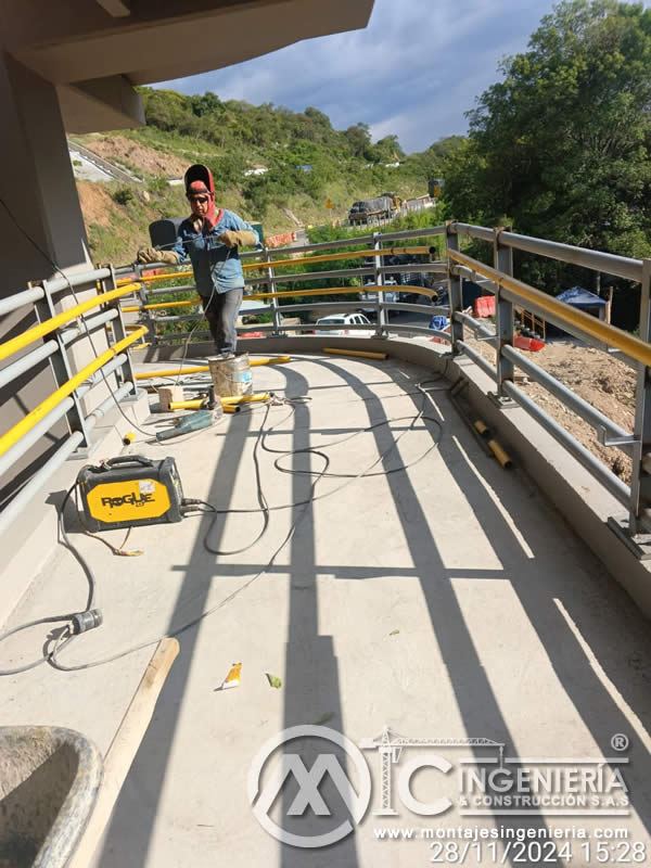 Acero de alta resistencia para puentes peatonales, material ideal en Bogotá, Colombia. Montajes, Ingeniería y Construcción. MIC SAS. Acero de alta resistencia para puentes peatonales, material ideal en Bogotá, Colombia. Montajes, Ingeniería y Construcción. MIC SAS.