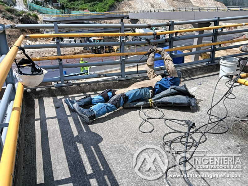 Puentes peatonales estructurales metálicos, soluciones a la medida para Bogotá, Colombia. Montajes, Ingeniería y Construcción. MIC SAS. Puentes peatonales estructurales metálicos, soluciones a la medida para Bogotá, Colombia. Montajes, Ingeniería y Construcción. MIC SAS.
