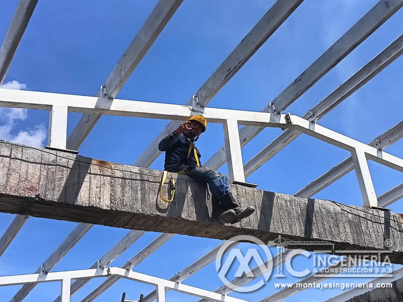 Construcción de Estructura Metálica en la Parte Superior de Edificio en Juzgados de Girardot en Cundinamarca, Colombia. Montajes, Ingeniería y Construcción. MIC SAS. Construcción de Estructura Metálica en la Parte Superior de Edificio en Juzgados de Girardot en Cundinamarca, Colombia. Montajes, Ingeniería y Construcción. MIC SAS.